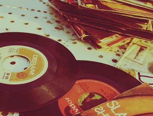 musicians-writers-entertainers-creatives-make-living-free-music-copywriter-collective