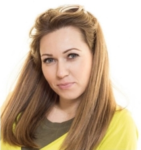 Sienna Walker Headshot