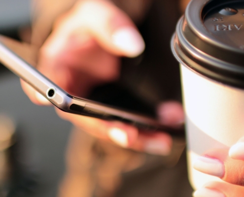 start-run-blog-smartphone-copywriter-collective