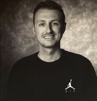 ryan-american-copywriter-portland-usa-copywriter-collective Ryan American Copywriter Portlando Oregon USA Copywriter Collective